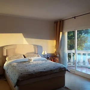 https://villa-de-la-rosa.1costadelsol.com